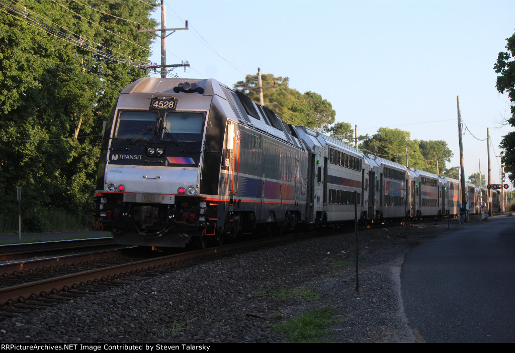 NJT 4528